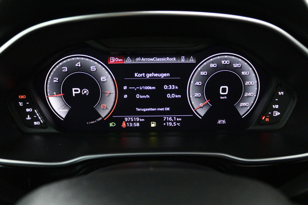 Audi Q3 35 TFSI Pro Line S (PANORAMADAK, TREKHAAK, STOELVERWARMING, CAMERA)