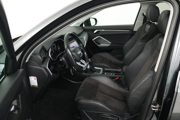 Audi Q3 35 TFSI Pro Line S (PANORAMADAK, TREKHAAK, STOELVERWARMING, CAMERA)
