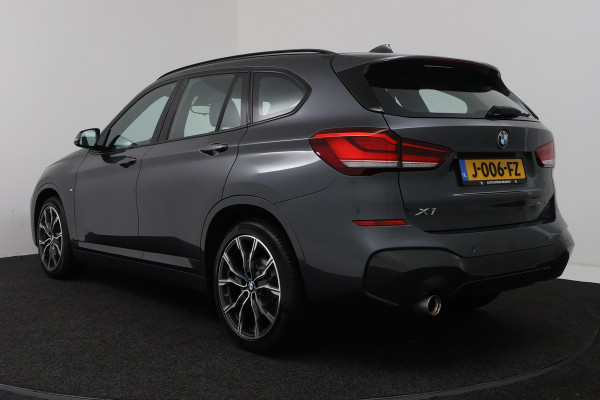 BMW X1 sDrive18i High Executive (SFEERVERLICHTING, NAVIGATIE, CRUISE CONTROL, DEALER ONDERHOUDEN)
