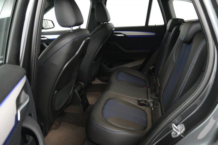 BMW X1 sDrive18i High Executive (SFEERVERLICHTING, NAVIGATIE, CRUISE CONTROL, DEALER ONDERHOUDEN)