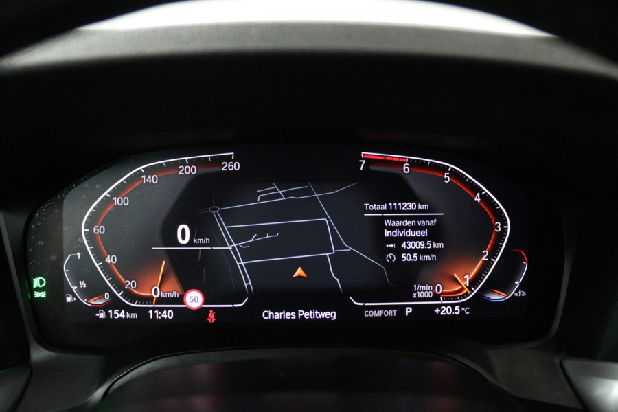 BMW 3-serie 320i High Executive M-sport(M-PAkKKET, CAMERA, STOELVERWARMING, SFEERVERLICHTING, DEALER ONDERHOUDEN)