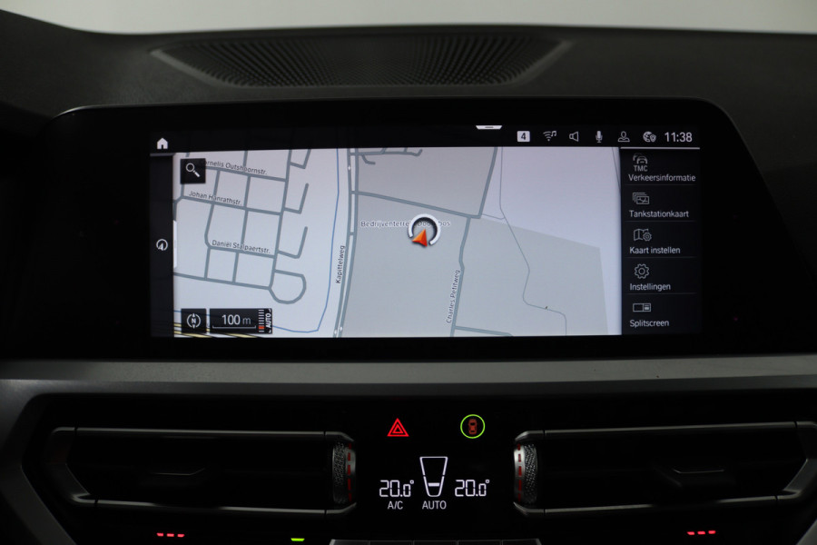 BMW 3-serie 320i High Executive M-sport(M-PAkKKET, CAMERA, STOELVERWARMING, SFEERVERLICHTING, DEALER ONDERHOUDEN)