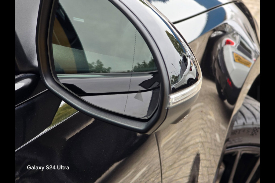 Mercedes-Benz C-Klasse 180 AMG Line / Aut /Head Up / Leder / Burmester / 360 Camera / Burmester / Memory / Open Panoramadak