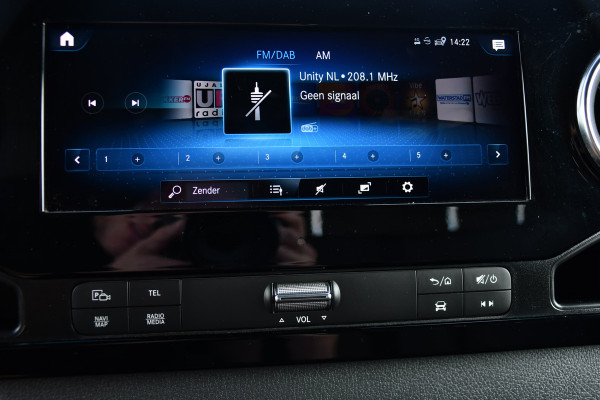 Mercedes-Benz Sprinter 319 1.9 CDI L2H2 AMG Black Edition Adaptieve Cruise, Carplay, 3500kg Trekhaak, Camera, LED, 190pk, 10,5'' Mbux, Sensoren, Leder, Standkachel. Automaat, Uniek!