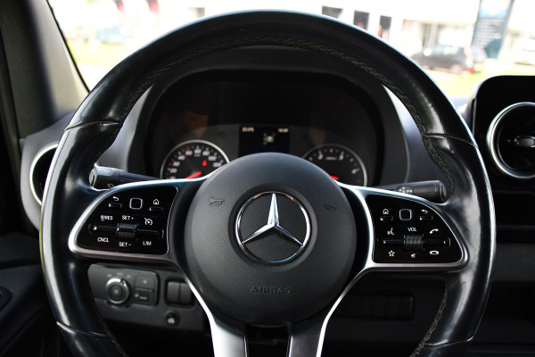 Mercedes-Benz Sprinter 319 1.9 CDI L2H2 RWD Black Edition 360 Camera, Cruise, LED, 3500kg Trekhaak, Carplay, Leder, 10,5'' Mbux, 190pk, Automaat, NAVI, Uniek!