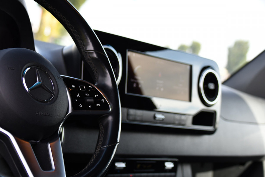 Mercedes-Benz Sprinter 319 1.9 CDI L2H2 RWD Black Edition 360 Camera, Cruise, LED, 3500kg Trekhaak, Carplay, Leder, 10,5'' Mbux, 190pk, Automaat, NAVI, Uniek!