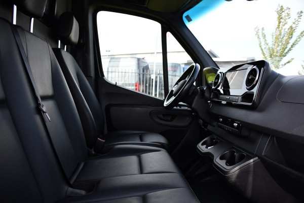 Mercedes-Benz Sprinter 319 1.9 CDI L2H2 RWD Black Edition 360 Camera, Cruise, LED, 3500kg Trekhaak, Carplay, Leder, 10,5'' Mbux, 190pk, Automaat, NAVI, Uniek!