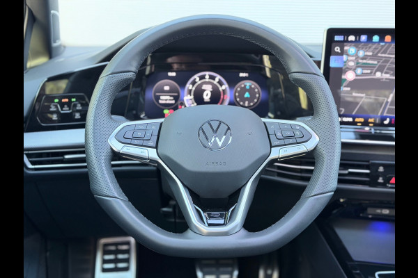 Volkswagen Golf 1.5 eTSI R-Line Edition Pano/H&K/360/HuD