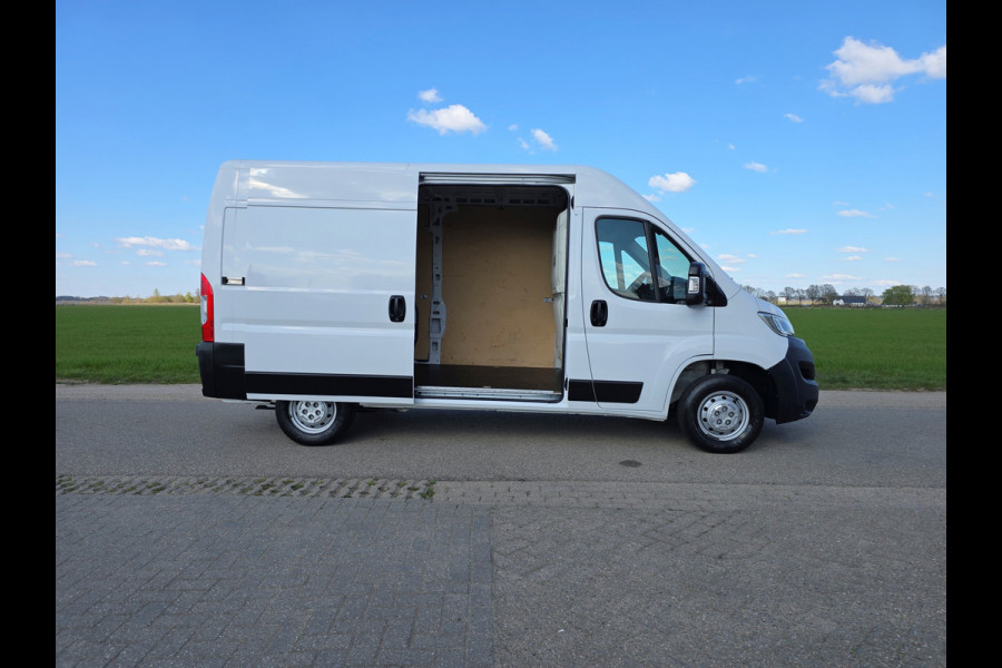 Opel Movano 2.2D 140 L2H2 3.5T - 140 Pk - Euro 6 - ParkeerCamera - Airco - Cruise Control