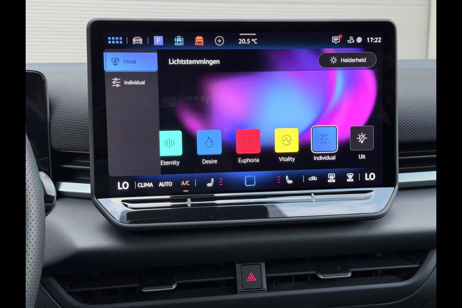 Volkswagen T-Roc 1.5 eTSI R-Line Pano/360/HuD/Sfeer