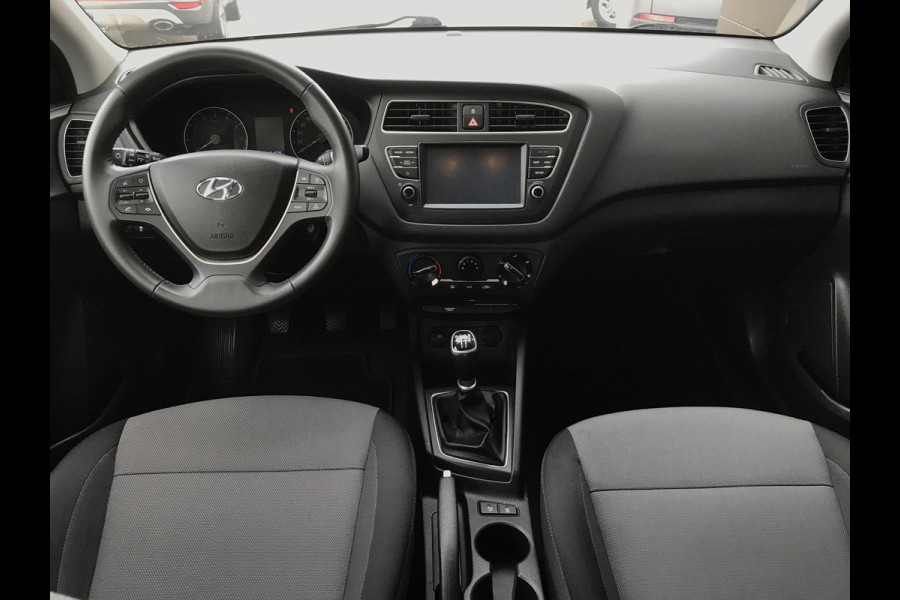Hyundai i20 1.0 Comfort Navi Camera Cruise 100PK