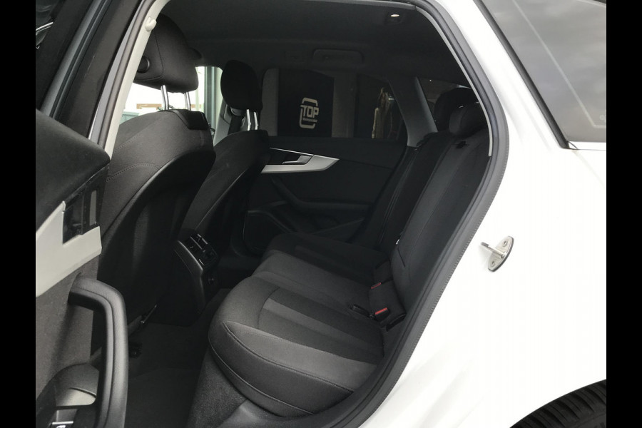 Audi A4 Avant 40 TFSI S edition Competition Navi Camera Stoelv.