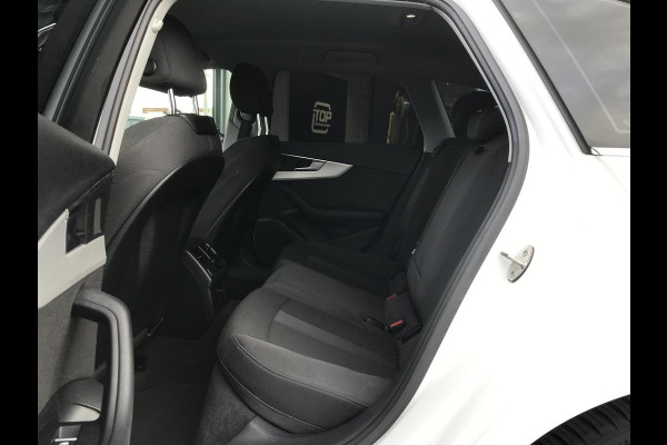 Audi A4 Avant 40 TFSI S edition Competition Navi Camera Stoelv.