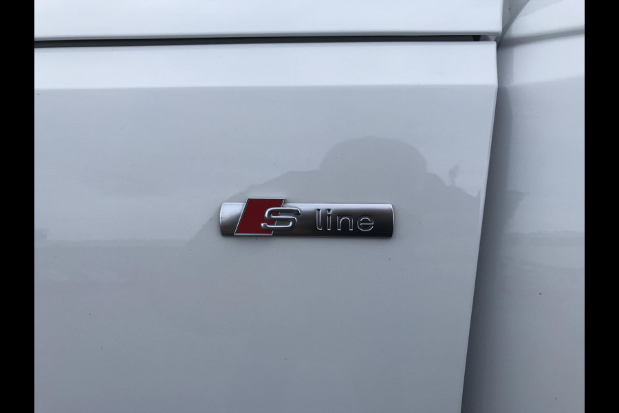 Audi A4 Avant 40 TFSI S edition Competition Navi Camera Stoelv.