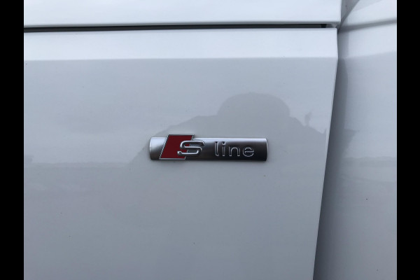 Audi A4 Avant 40 TFSI S edition Competition Navi Camera Stoelv.