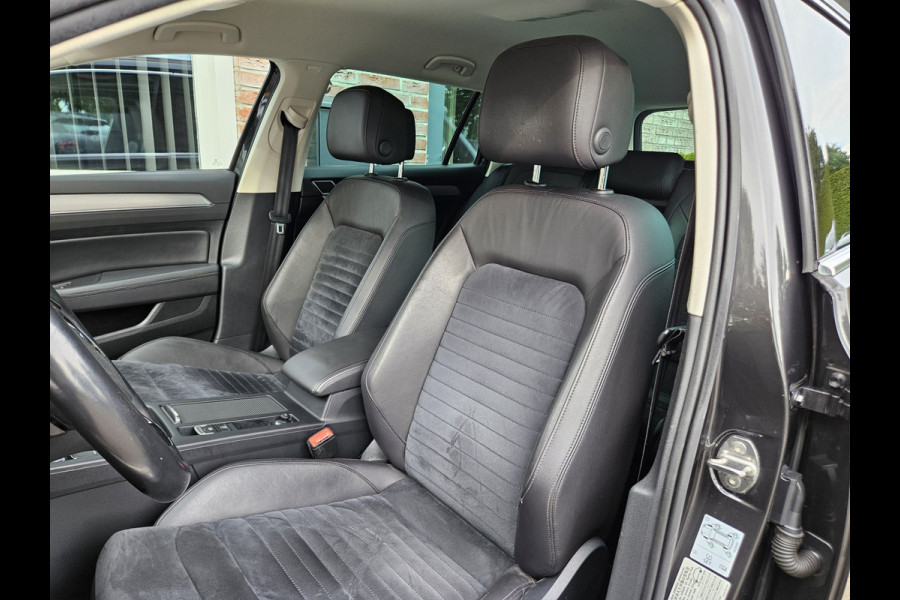 Volkswagen Passat Variant 1.5 TSI Highline Business R Trekhaak! Automaat! Camera! Carplay! Mooie/Nette Auto!