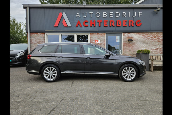 Volkswagen Passat Variant 1.5 TSI Highline Business R Trekhaak! Automaat! Camera! Carplay! Mooie/Nette Auto!