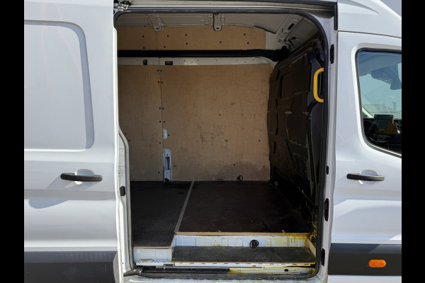 Ford E-Transit 68kWh 184PK L4H3 316km WLTP BEV Snelladen Carplay Climate control Parkeersensoren v+a Stoelverwarming