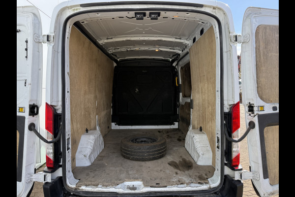 Ford Transit 2.0 TDCI 165PK L2H2 Airco Cruise Control Bluetooth Parkeersensoren voor achter