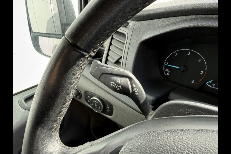 Ford Transit 2.0 TDCI 165PK L2H2 Airco Cruise Control Bluetooth Parkeersensoren voor achter