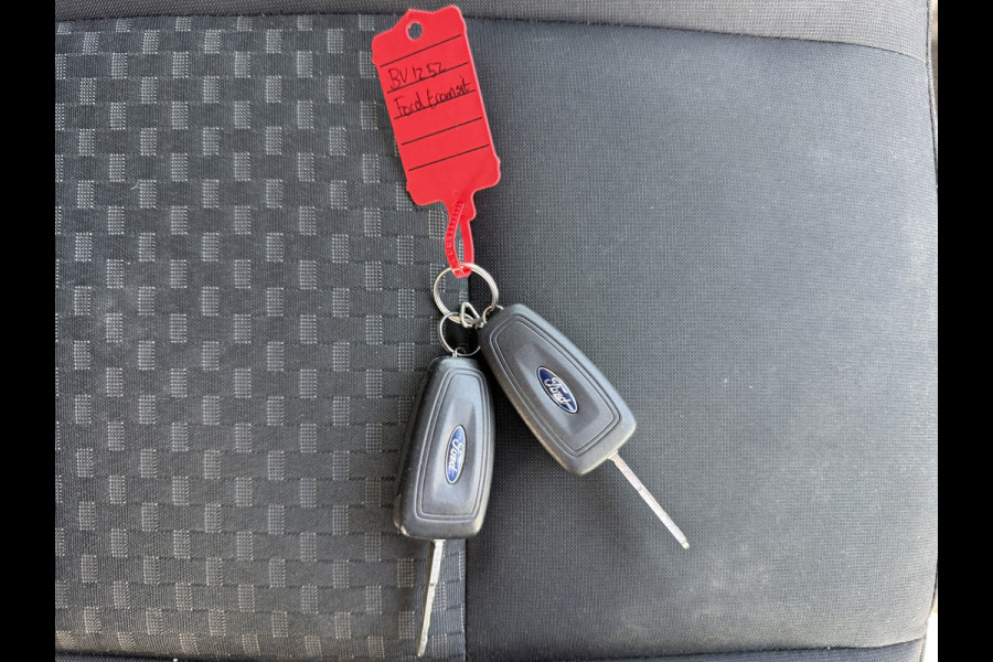 Ford Transit 2.0 TDCI 165PK L2H2 Airco Cruise Control Bluetooth Parkeersensoren voor achter