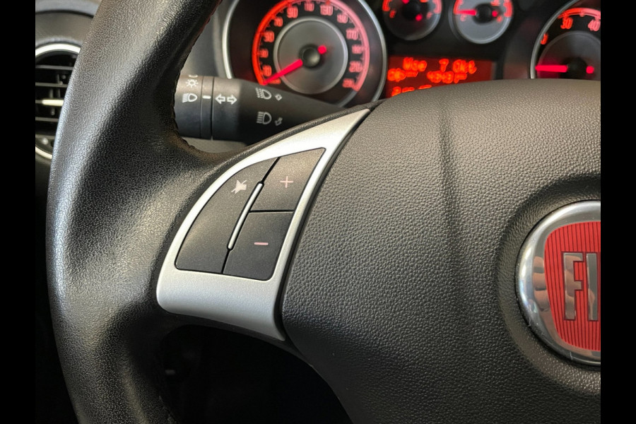 Fiat Punto Evo 0.9 TwinAir Sempre|UNIEK, KMS NAP|NAVIGATIE|CRUISE CONTROL|CLIMATE CONTROL|PDC-A|NL-AUTO|NETTE AUTO|2E EIGENAAR|