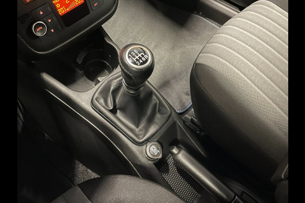 Fiat Punto Evo 0.9 TwinAir Sempre|UNIEK, KMS NAP|NAVIGATIE|CRUISE CONTROL|CLIMATE CONTROL|PDC-A|NL-AUTO|NETTE AUTO|2E EIGENAAR|