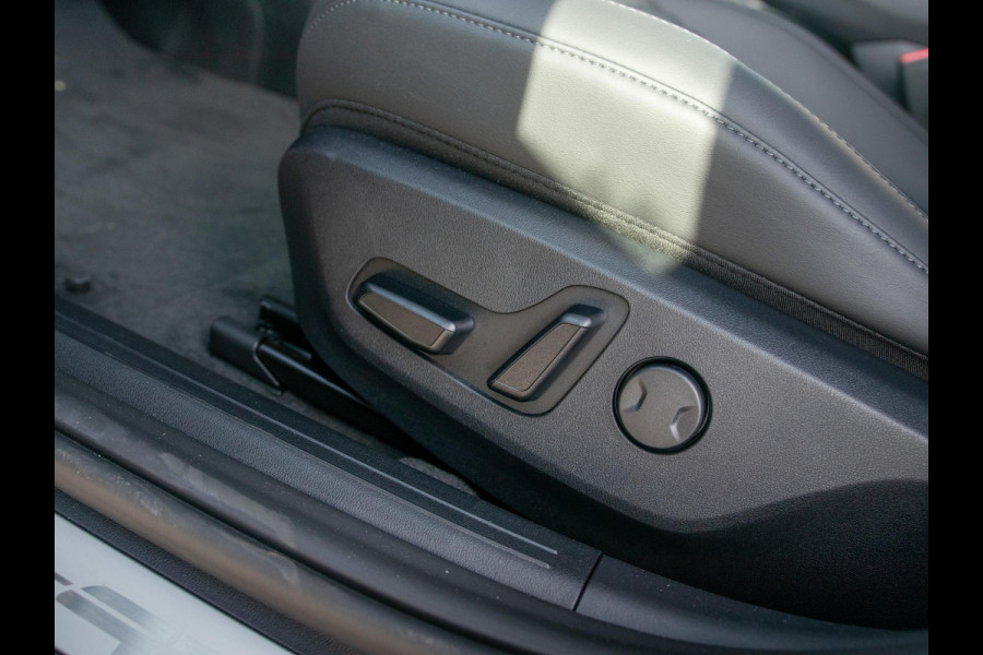 Kia EV4 Fastback GT-Line Business Edition 81.4 kWh | Direct leverbaar! | Panodak | Navi. | Clima. | Adapt. Cruise. | Stoel&Stuur Verwarming | Dodehoekassistentie | GT-Line Vegan Lederen Stoelbekleding