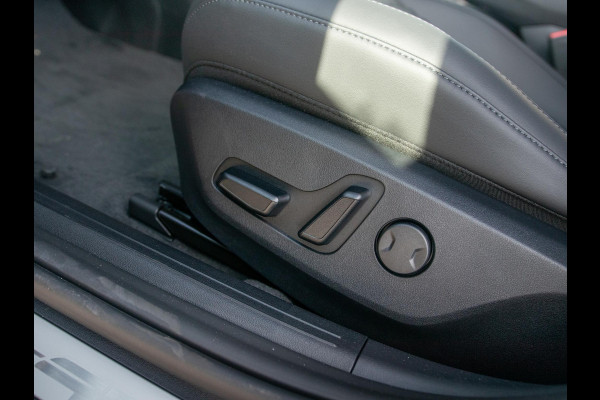 Kia EV4 Fastback GT-Line Business Edition 81.4 kWh | Direct leverbaar! | Panodak | Navi. | Clima. | Adapt. Cruise. | Stoel&Stuur Verwarming | Dodehoekassistentie | GT-Line Vegan Lederen Stoelbekleding