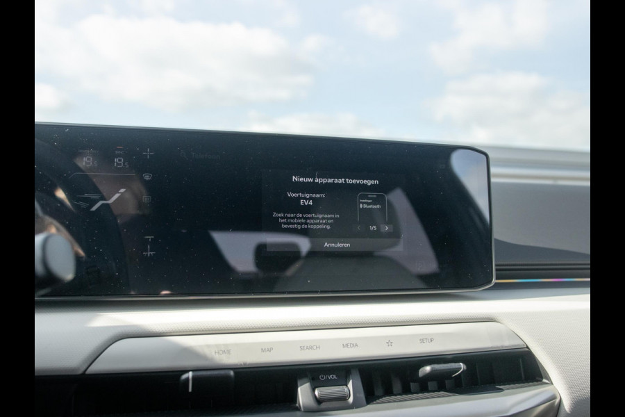 Kia EV4 Fastback GT-Line Business Edition 81.4 kWh | Direct leverbaar! | Panodak | Navi. | Clima. | Adapt. Cruise. | Stoel&Stuur Verwarming | Dodehoekassistentie | GT-Line Vegan Lederen Stoelbekleding