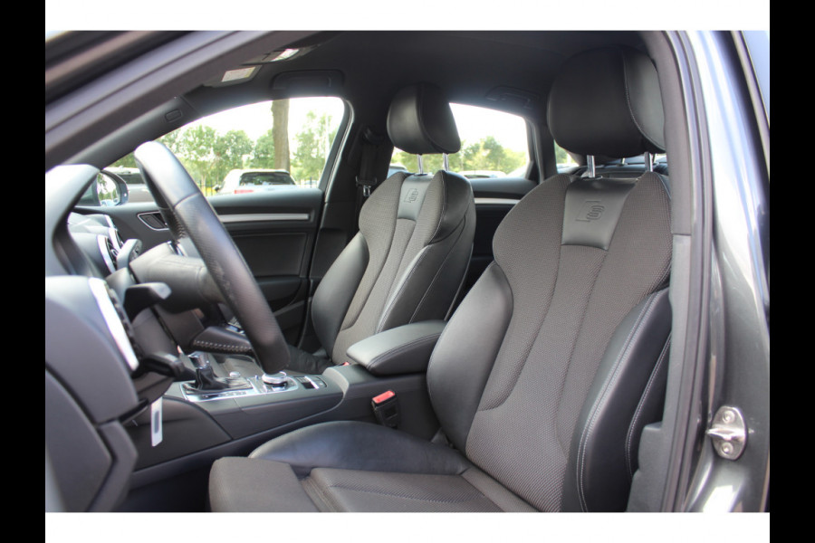 Audi A3 Limousine 1.5 TFSI CoD Sport S Line Edition / Virtual Cockpit / Navigatie / Parkeerhulp V+A / 19'' / Zwart optiek / Cruise Control / Stoelverwarming