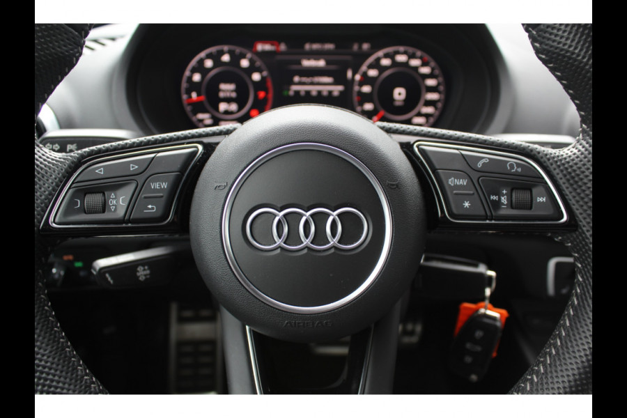 Audi A3 Limousine 1.5 TFSI CoD Sport S Line Edition / Virtual Cockpit / Navigatie / Parkeerhulp V+A / 19'' / Zwart optiek / Cruise Control / Stoelverwarming