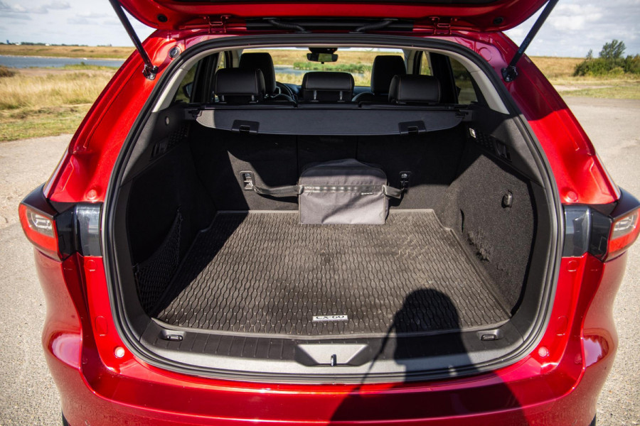 Mazda CX-60 2.5 e-SkyActiv PHEV Homura Plus PANORAMA / 360 CAMERA / STOELVERWARMING + KOELING / CARPLAY / ADAPTIVE CRUISE