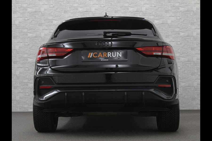 Audi Q3 Sportback 45 TFSI e S-Line | Panorama | ACC | Trekhaak | Carplay | Camera | Black-Optic | Sportstoelen | Stoelverwarming | Navi | MMi+ | Zwarte Hemel | Virtual-Cockpit | Lane Assist | Dodehoek | Getint Glas | Climate Control | Standkachel |