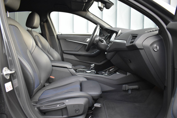 BMW 1-serie 118i Aut. M-Sport | Trekhaak | HiFi | Camera | Virtual | Sfeer | NL Auto |