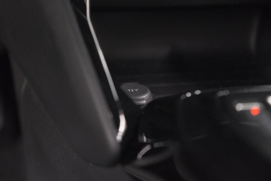 Peugeot 2008 Hybrid 145 e-DCS6 Allure | 360 Camera | Adaptieve Cruise Control | Dodehoekdetectie