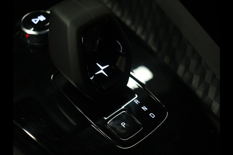 Polestar 2 Standard Range Single Motor 63kWh [APPLE CARPLAY, ANDROID, CRUISE CONTROL, DIGITAL DASH, MEMORY SEATS, STOELVERWARMING, CAMERA, PDC V+A, ELEKTRISCHE ACHTERKLEP, CLIMATE CONTROL, BLUETOOTH, NIEUWSTAAT]