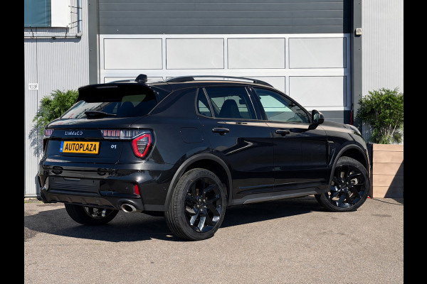 Lynk & Co 01 1.5 / Full Black / Plug-in Hybrid / Panorama / Inruil Mog.