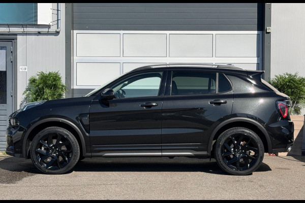 Lynk & Co 01 1.5 / Full Black / Plug-in Hybrid / Panorama / Inruil Mog.
