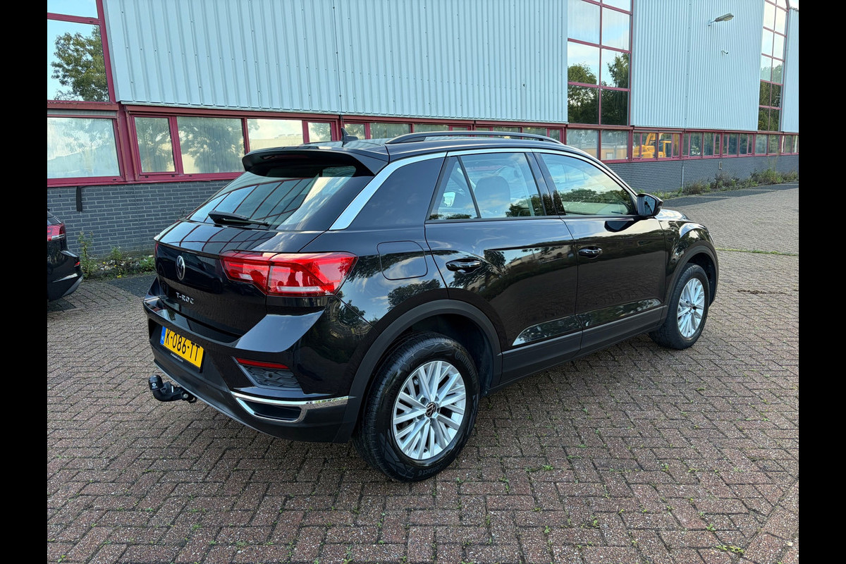 Volkswagen T-Roc 1.0 TSI Style / carplay / trekhaak