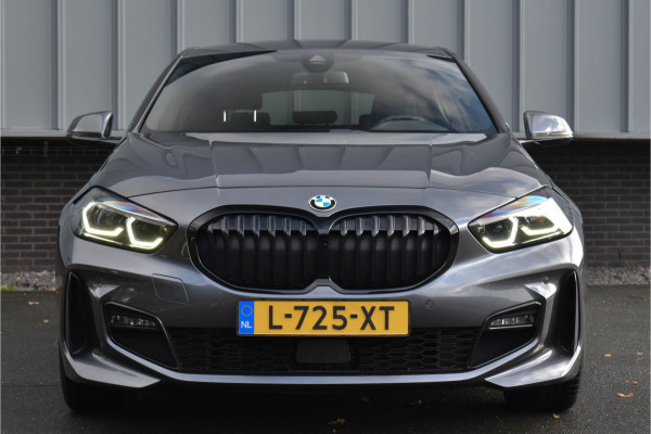 BMW 1-serie 118i Aut. M-Sport | Trekhaak | HiFi | Camera | Virtual | Sfeer | NL Auto |