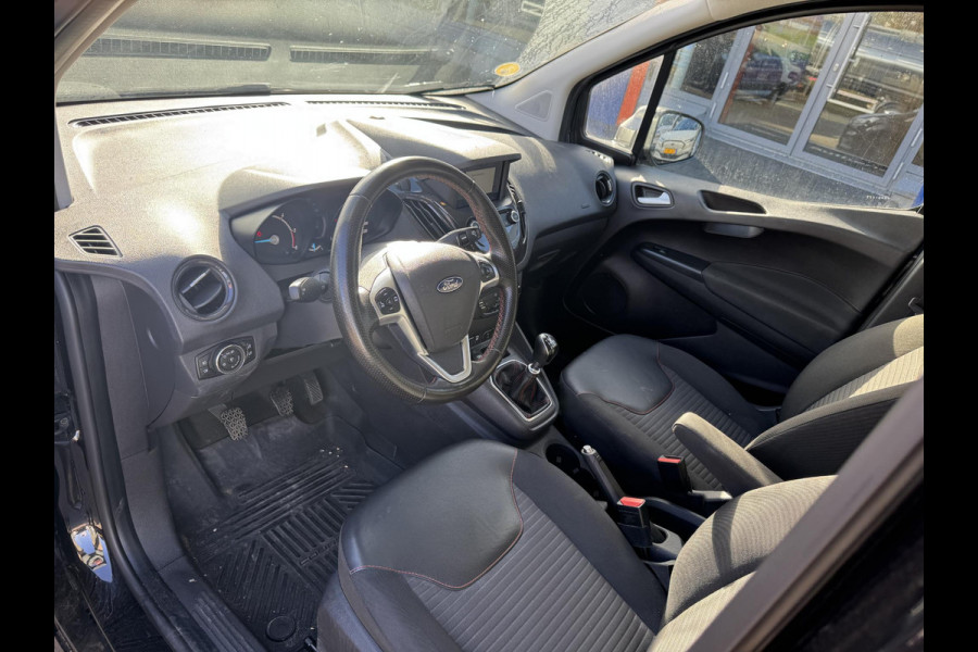 Ford Transit Courier 1.5 TDCI Sport Duratorq S&S |  Ford SYNC 3 (touchscreen) |  Cruise control | Lichtmetalen velgen | Airconditioning