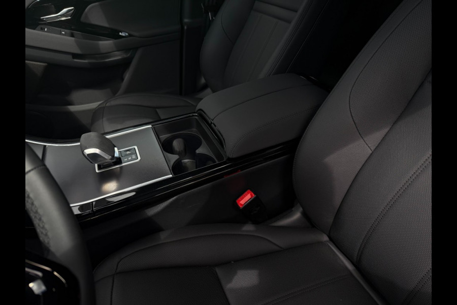 Land Rover Range Rover Evoque P270e Nieuw Dynamic SE ACC panoschuifdak black-pack/360 camera/5 jr garantie
