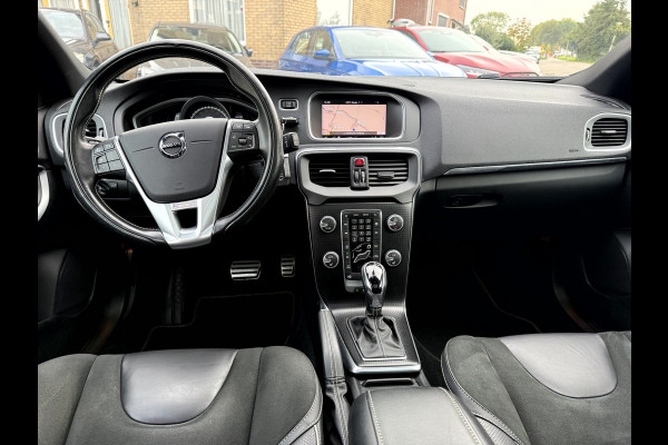 Volvo V40 1.5 T3 Polar+ Sport R-Design Panoramadak, Camera, 17''Lmv