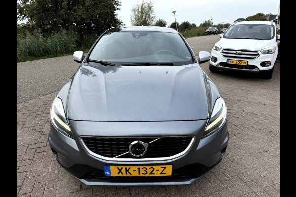 Volvo V40 1.5 T3 Polar+ Sport R-Design Panoramadak, Camera, 17''Lmv