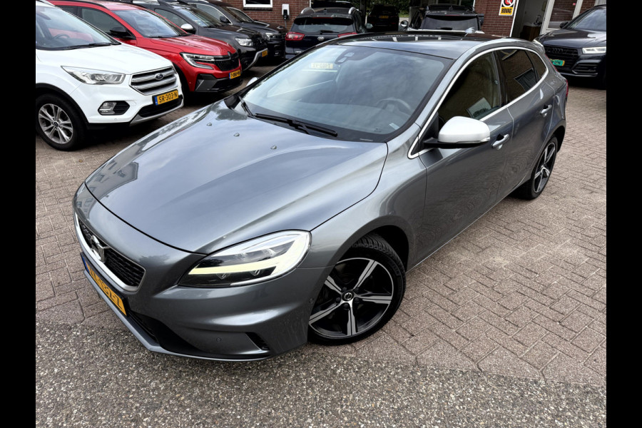 Volvo V40 1.5 T3 Polar+ Sport R-Design Panoramadak, Camera, 17''Lmv