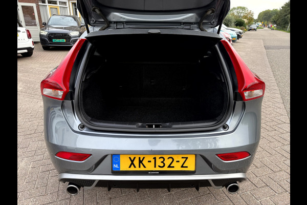 Volvo V40 1.5 T3 Polar+ Sport R-Design Panoramadak, Camera, 17''Lmv