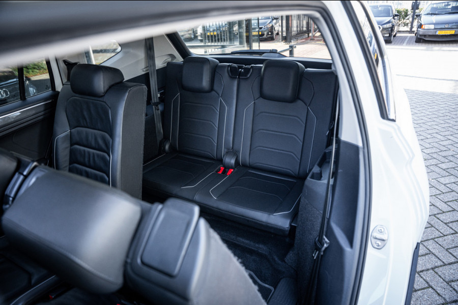 Volkswagen Tiguan Allspace 1.4 TSI Highline | 7 persoons | Aut. | Panoramadak | LED | Cruise contr. | PDC