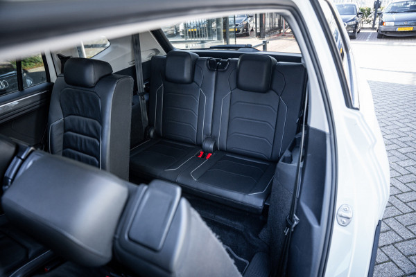 Volkswagen Tiguan Allspace 1.4 TSI Highline | 7 persoons | Aut. | Panoramadak | LED | Cruise contr. | PDC