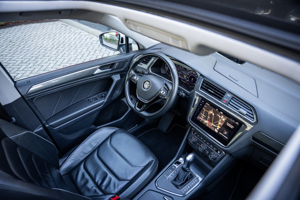 Volkswagen Tiguan Allspace 1.4 TSI Highline | 7 persoons | Aut. | Panoramadak | LED | Cruise contr. | PDC